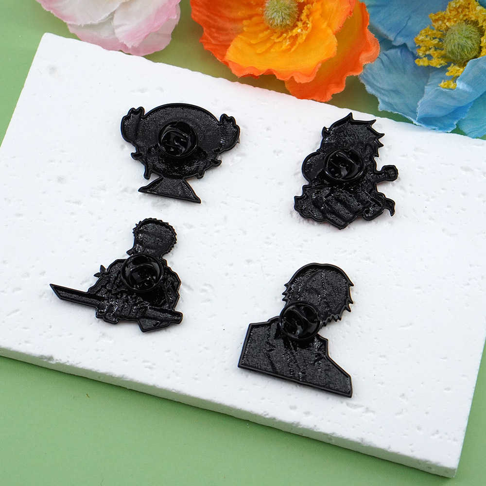 4-teiliges Cartoon ONE PIECE L – Tuxedo Lapel Pin Bewertung und Preis